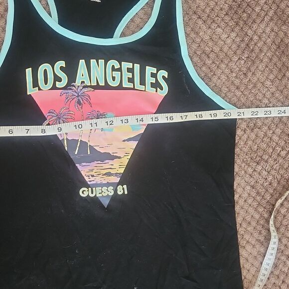 Guess Tank  - Picture 5 of 8